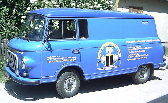 B 1000