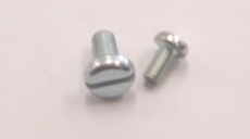 Flachkopfschraube M6